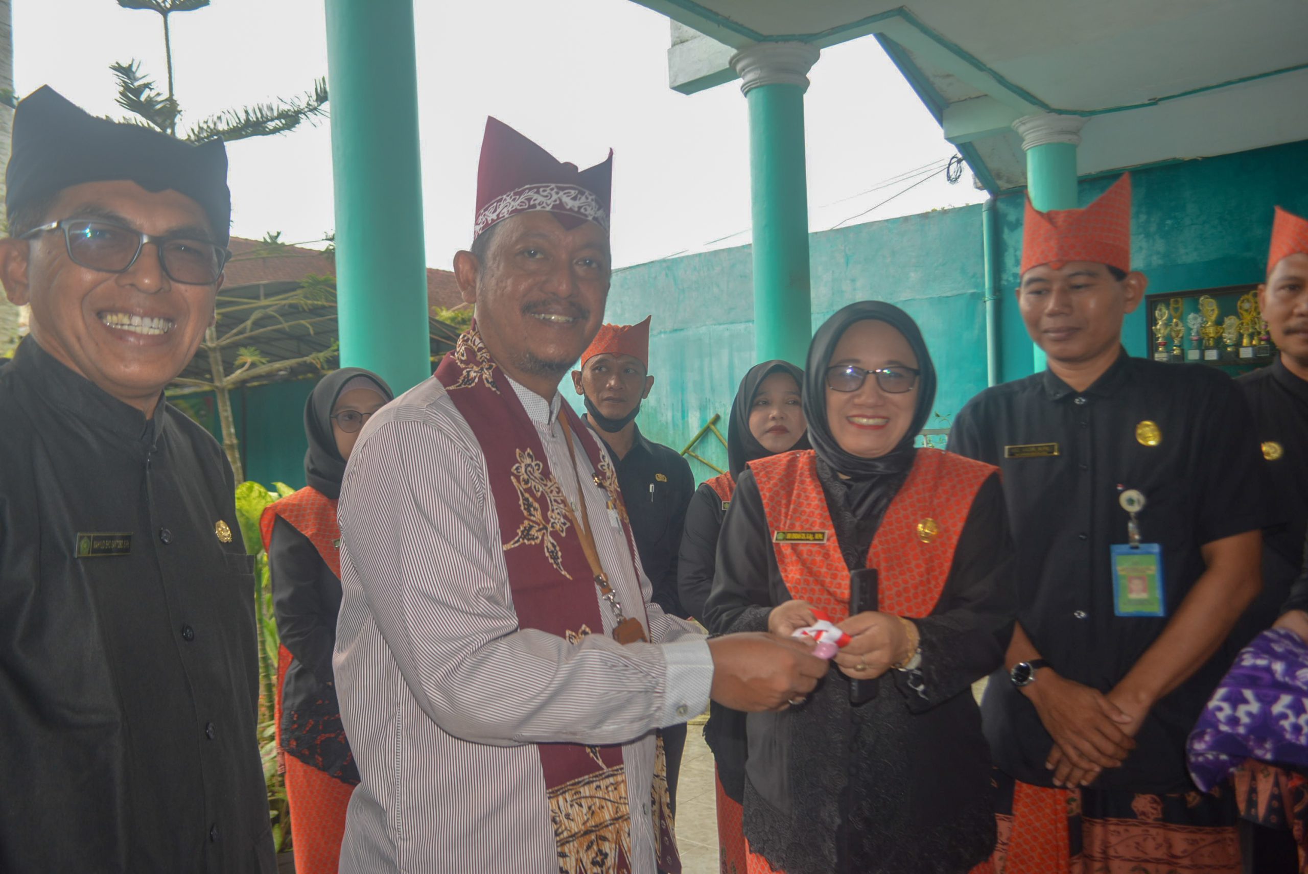 Kepala Kemenag Hadiri Farewell Party Program Kelas Excellent sekaligus Resmikan PTSP MTsN 11 Banyuwangi